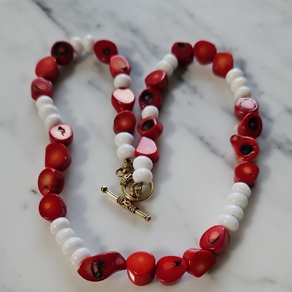 Hand Crafted Jewelry - Red Coral & White Agate Bead Necklace